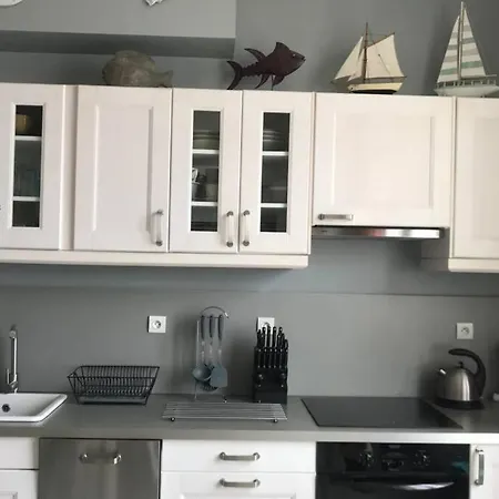 Bagatelle Vue Mer, A 2mn A Pied De La Et Du Centre Apartment *