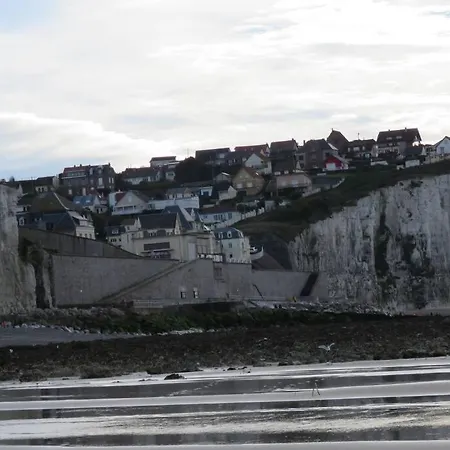 Apartment Bagatelle Vue Mer, A 2mn A Pied De La Et Du Centre Ault