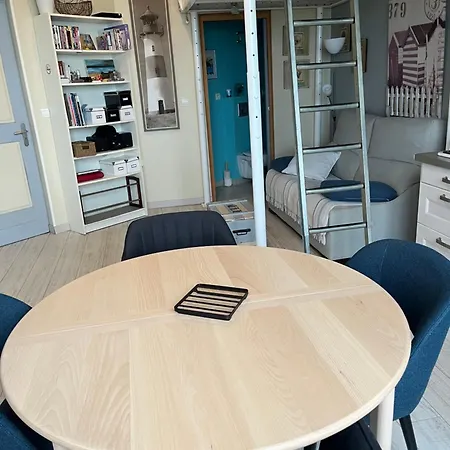 Apartment Bagatelle Vue Mer, A 2mn A Pied De La Et Du Centre *