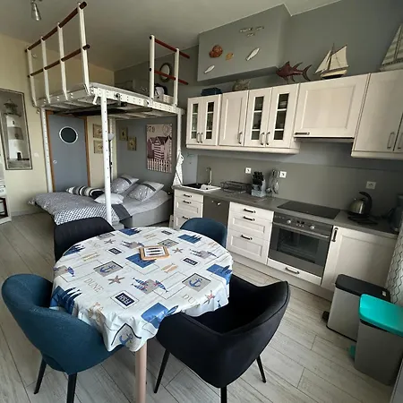 Apartment Bagatelle Vue Mer, A 2mn A Pied De La Et Du Centre *